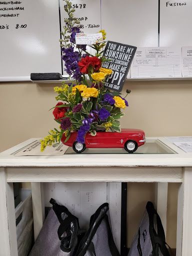 Florist «Sedgefield Florist», reviews and photos, 5002 High Point Rd a, Greensboro, NC 27407, USA