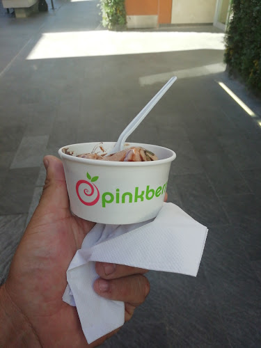 Pinkberry Frozen Yogurt - Heladería