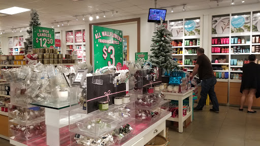 Beauty Supply Store «Bath & Body Works», reviews and photos, 2200 Tanger Blvd, Gonzales, LA 70737, USA
