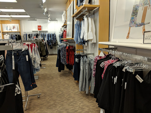 Shopping Mall «Outlets at Vicksburg», reviews and photos, 4000 S Frontage Rd, Vicksburg, MS 39180, USA