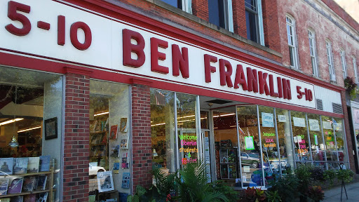 General Store «Ben Franklin & MindFair Books», reviews and photos, 13 W College St, Oberlin, OH 44074, USA