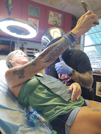 Tattoo Shop «Against the Grain Tattoos», reviews and photos, 1380 Cypress Ave, Melbourne, FL 32935, USA