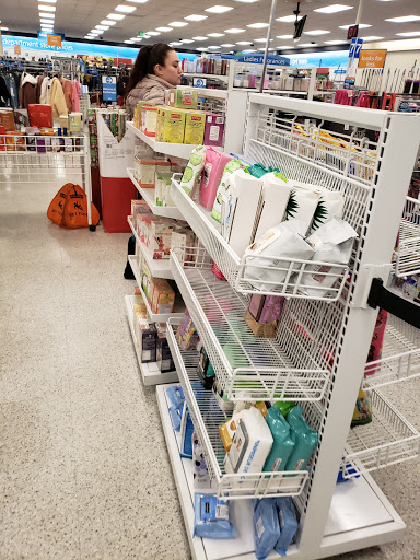 Clothing Store «Ross Dress for Less», reviews and photos, 3260 Stockton Hill Rd, Kingman, AZ 86409, USA