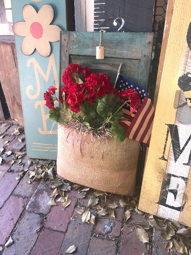 Gift Shop «Heart Felt Designs Country Shop», reviews and photos, 24 S Railroad Ave, Pedricktown, NJ 08067, USA