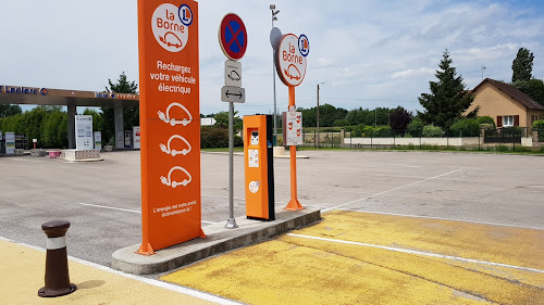 Borne de recharge de véhicules électriques Leclerc Charging Station Louhans