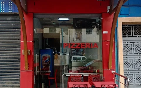 Pizzeria Yan image