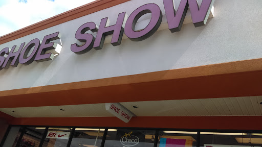 Shoe Store «Shoe Show», reviews and photos, 1134 N Gateway Ave, Rockwood, TN 37854, USA