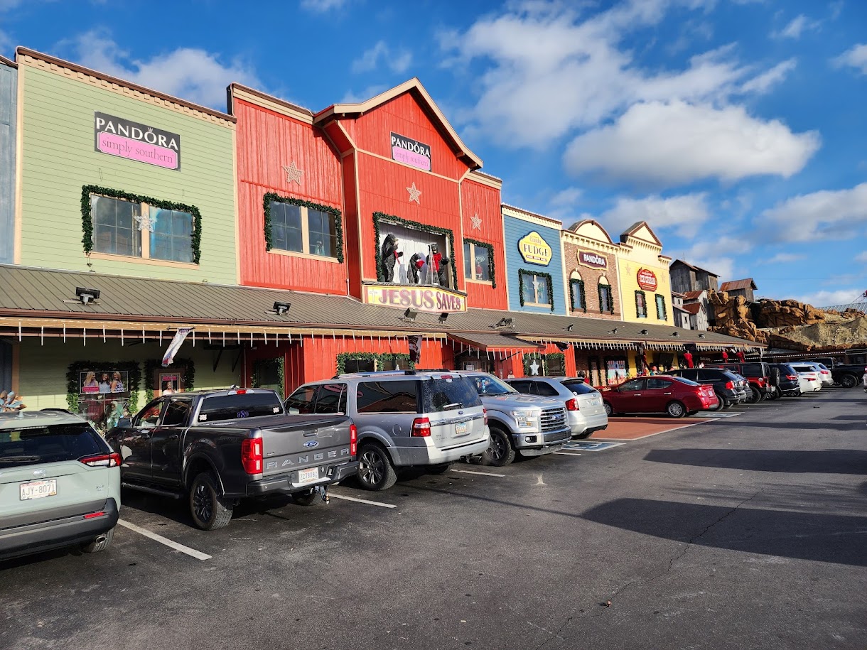 Pigeon Forge Factory Outlet Mall