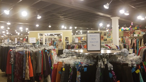 Thrift Store «Re-Uzit Shop of New Holland», reviews and photos, 707 W Main St, New Holland, PA 17557, USA