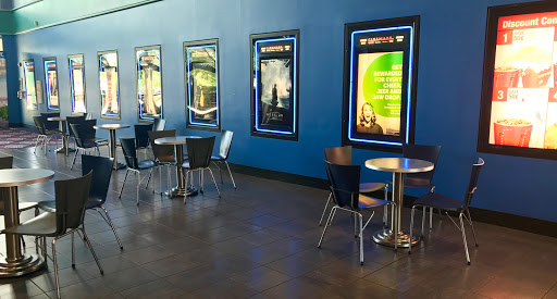 Movie Theater «Rave Motion Pictures Milford 16», reviews and photos, 500 Rivers Edge Dr, Milford, OH 45150, USA