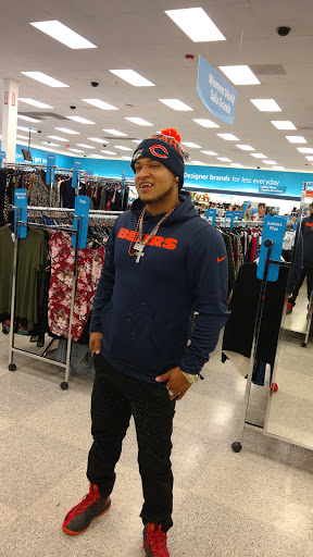 Clothing Store «Ross Dress for Less», reviews and photos, 1720 Douglas Rd, Oswego, IL 60543, USA