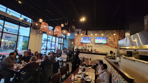 Shopping Mall «Bridgeport Village», reviews and photos, 7455 SW Bridgeport Rd, Tigard, OR 97224, USA