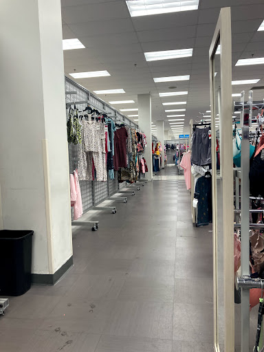 Sporting Goods Store «Academy Sports + Outdoors», reviews and photos, 7171 N Davis Hwy, Pensacola, FL 32504, USA