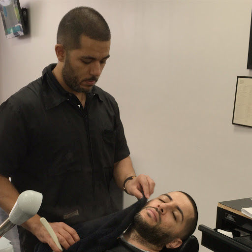 Barber Shop «Moetown’s Barber Shop», reviews and photos, 10030 Cross Creek Blvd, Tampa, FL 33647, USA