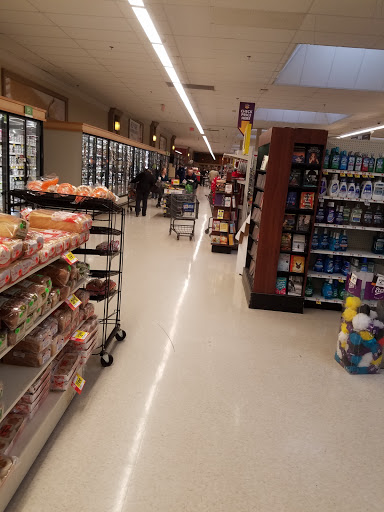 Supermarket «Super Stop & Shop - Whitman», reviews and photos, 475 Bedford St, Whitman, MA 02382, USA