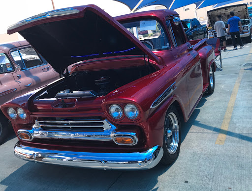 Chevrolet Dealer «Lynn Smith Chevrolet», reviews and photos