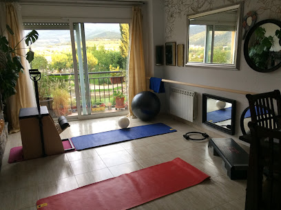 Studio Tina- Pilates Maquinas y masaje terapéutic - Carrer de l,Escorxador, 23a, 25700 La Seu d,Urgell, Lleida, Spain