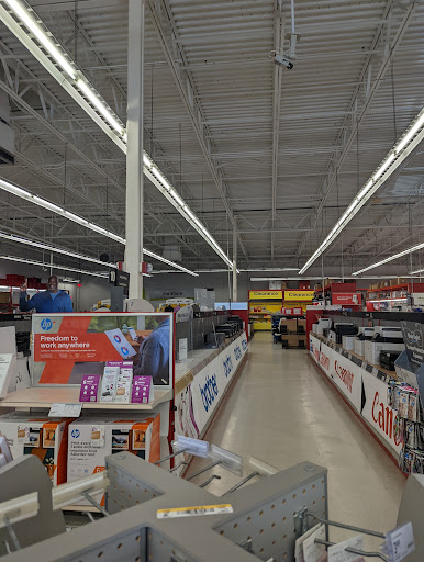 Office Supply Store «Staples», reviews and photos, 11806 Bruce B Downs Blvd, Tampa, FL 33612, USA