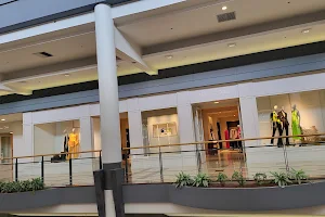 Sant Cugat Shopping center image