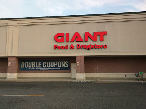 Grocery Store «Giant Food Stores», reviews and photos, 136 Kline Vlg, Harrisburg, PA 17104, USA