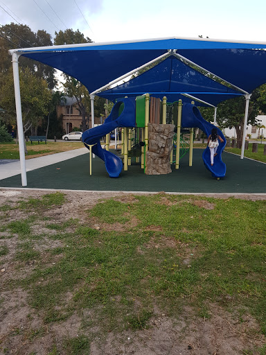 Park «Grove Mini Park», reviews and photos, NW 15th Ave & NW 8th Street, Miami, FL 33125, USA