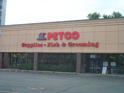 Pet Supply Store «Petco Animal Supplies», reviews and photos, 2277 Ford Pkwy, St Paul, MN 55116, USA