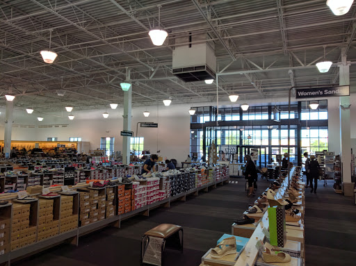 Shoe Store «DSW Designer Shoe Warehouse», reviews and photos, 3411 W Frye Rd, Chandler, AZ 85226, USA