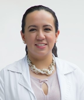 Dra. María Yumiko Akaki Carreño, Dermatólogo pediátrico