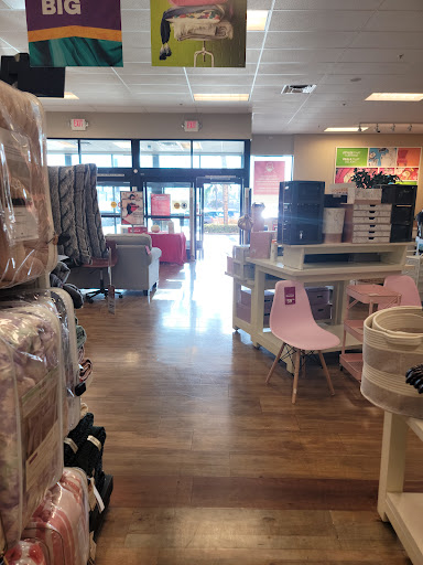 Department Store «HomeGoods», reviews and photos, 5530 Reseda Blvd, Tarzana, CA 91356, USA