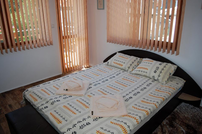 ул. Петко Р. Славейков 87, вх.Б ап.3, 5350 Трявна