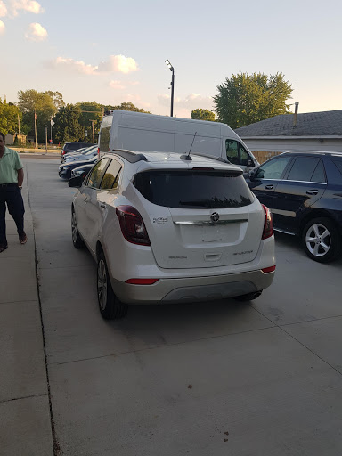 Used Car Dealer «Auto Rite LLC», reviews and photos, 1927 E Auburn Rd, Rochester Hills, MI 48307, USA