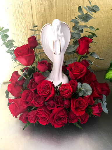 Florist «Roberts Flower Shop», reviews and photos, 423 Castroville Rd, San Antonio, TX 78207, USA