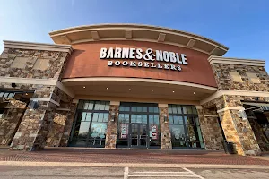 Barnes & Noble image