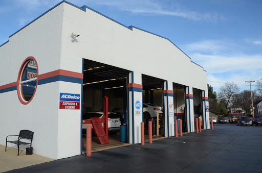 Auto Repair Shop «Master Auto Repair», reviews and photos, 206 Vandalia St, Collinsville, IL 62234, USA