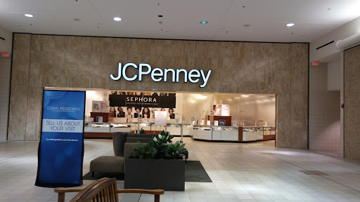 Shopping Mall «Coral Ridge Mall», reviews and photos, 1451 Coral Ridge Ave, Coralville, IA 52241, USA