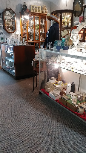 Antique Store «Days Of Olde Antiques & Collectibles At Galloway», reviews and photos, 110 S New York Rd, Galloway, NJ 08205, USA