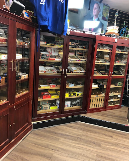 Tobacco Shop «Cigarette & Gift Shop», reviews and photos, 1336 W Yosemite Ave, Manteca, CA 95337, USA