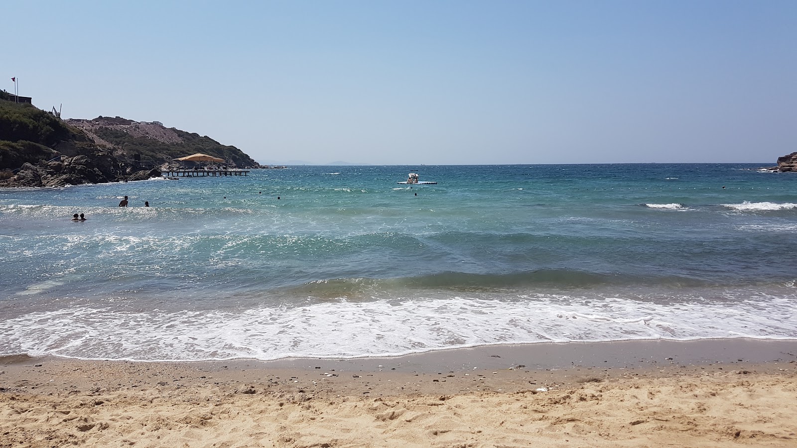 Regnum-Сamtepe Plajı'in fotoğrafı küçük koy ile birlikte