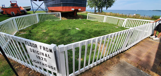 Historical Landmark «Dunkirk Lighthouse», reviews and photos, 1 Point Dr N, Dunkirk, NY 14048, USA