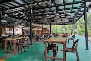 Ketumbar Kafe image