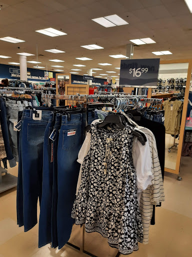 Department Store «Marshalls», reviews and photos, 1158 W Boughton Rd, Bolingbrook, IL 60440, USA
