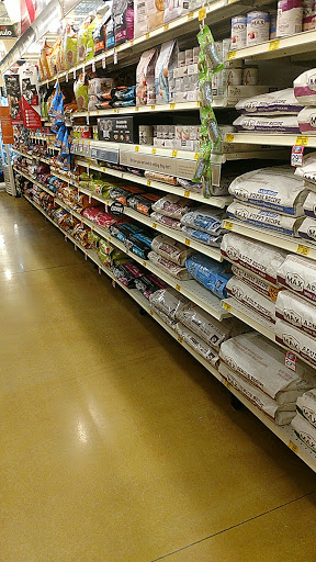 Pet Supply Store «PetSmart», reviews and photos, 131 Town Center Rd, King of Prussia, PA 19406, USA