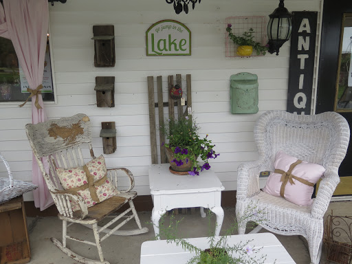 Home Goods Store «Monica Potter Home», reviews and photos, 12724 OH-88, Garrettsville, OH 44231, USA