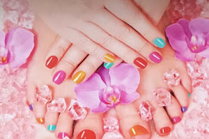 M Nails & Beauty