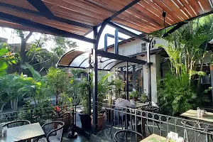 El Café de Acá - Los Laureles image