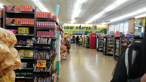 Grocery Store «Fiesta Market», reviews and photos, 160 N Bolingbrook Dr, Bolingbrook, IL 60440, USA