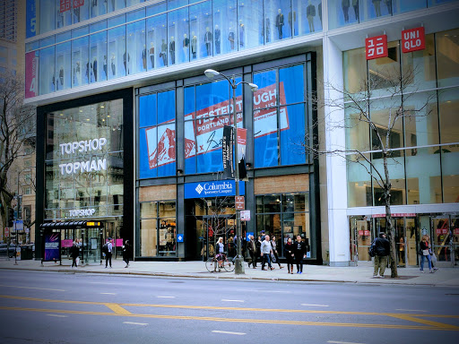 Sportswear Store «Columbia Sportswear», reviews and photos, 830 N Michigan Ave, Chicago, IL 60611, USA