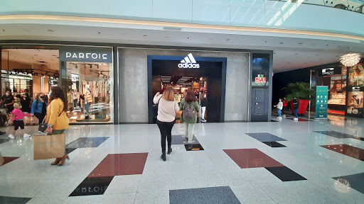 Adidas Store Granada