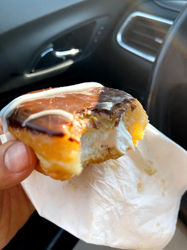 Donut Shop «Original Country Donuts», reviews and photos, 3091 US-20 #101, Elgin, IL 60124, USA