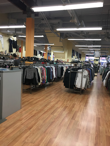 Used Clothing Store «Crossroads Trading Co.», reviews and photos, 128 NW 23rd Ave, Portland, OR 97210, USA